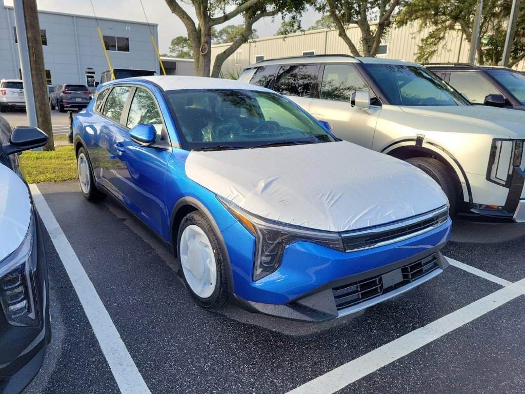 New 2027 Wave Blue Kia EX image 5