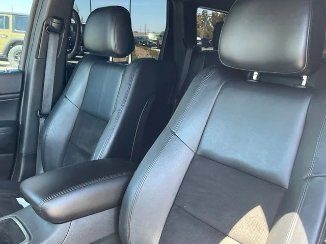 Used 2021 White Jeep Laredo X image 17