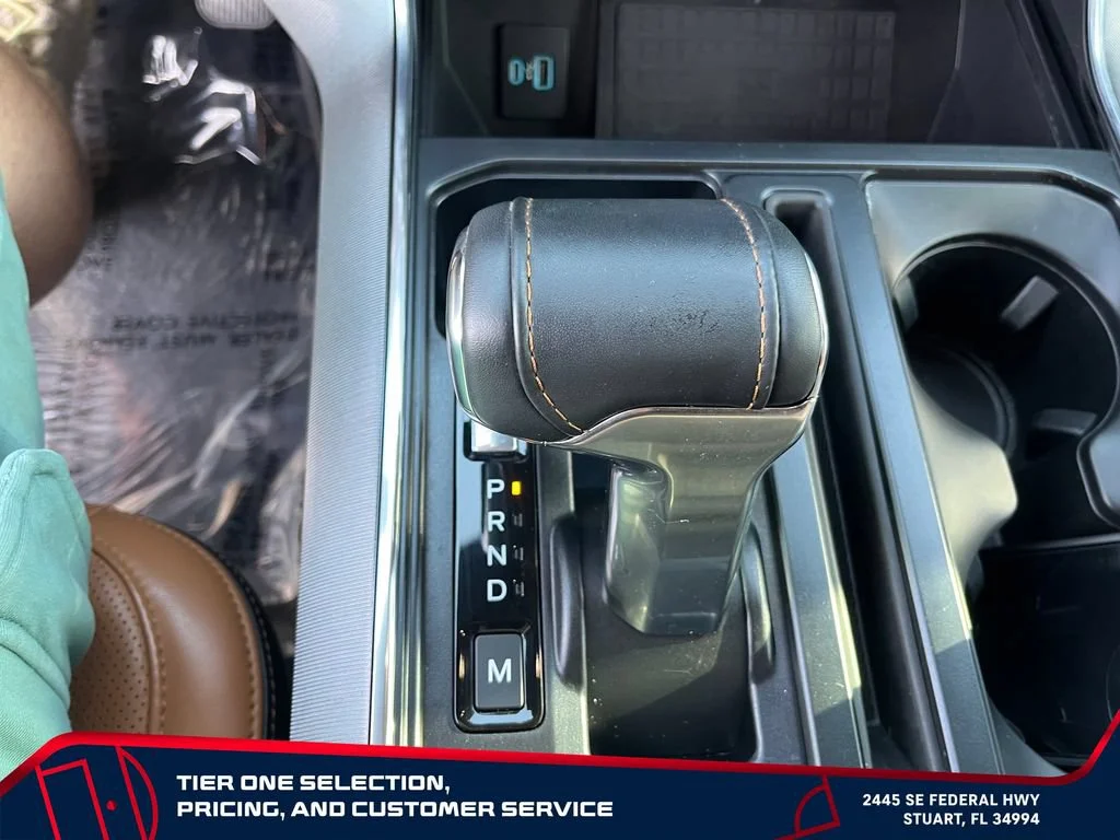 Used 2022  Ford XL image 24