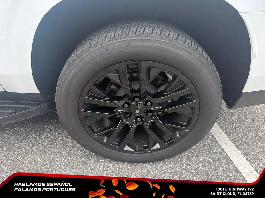 New 2026 Summit White GMC Elevation image 11