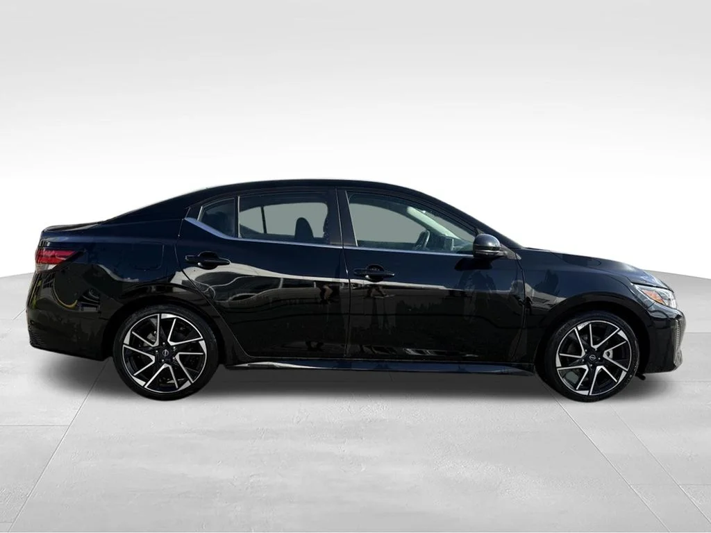 Used 2025 Black Nissan SR image 26