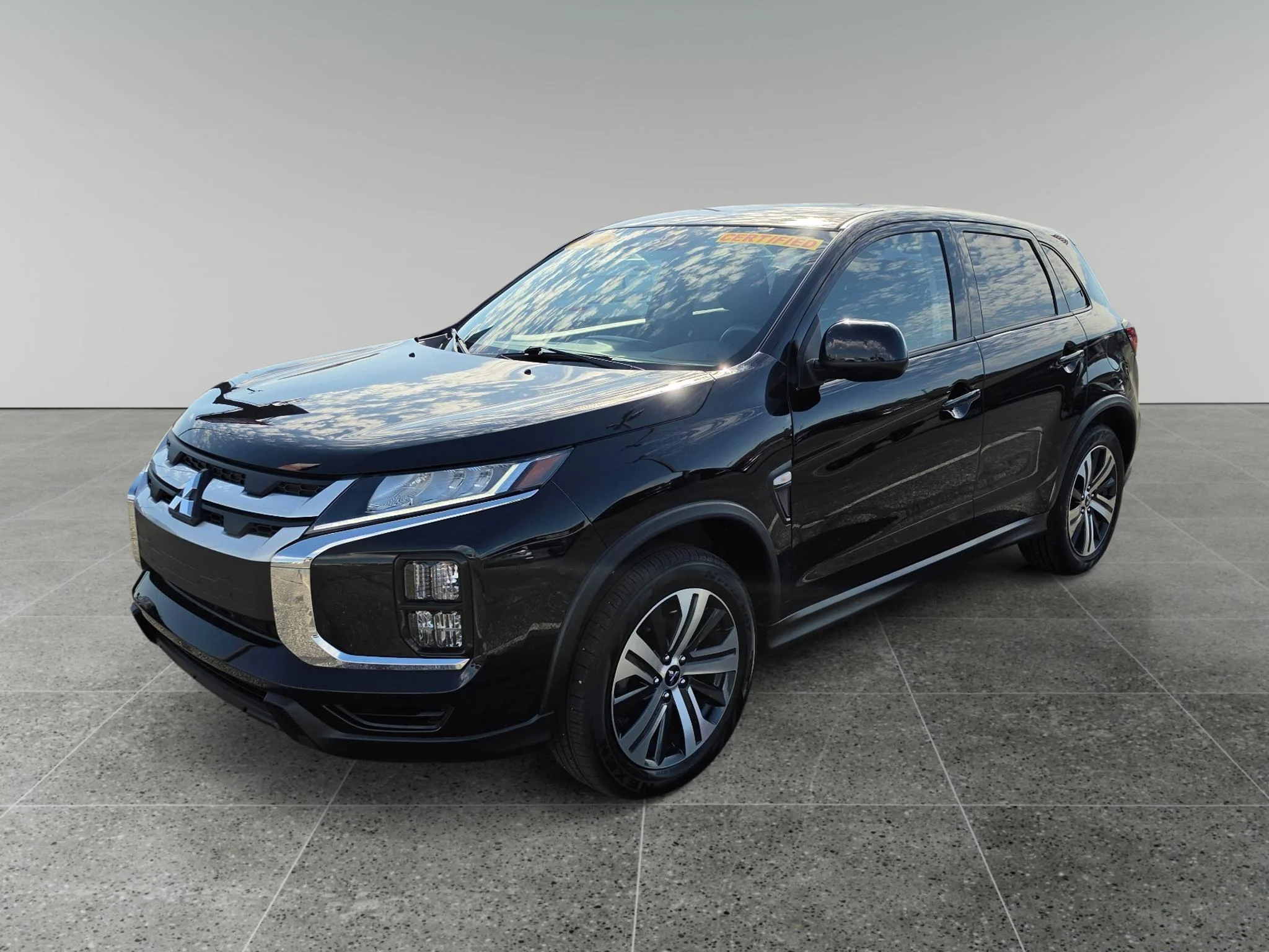 Used 2023 Labrador Black Pearl Mitsubishi S image 1