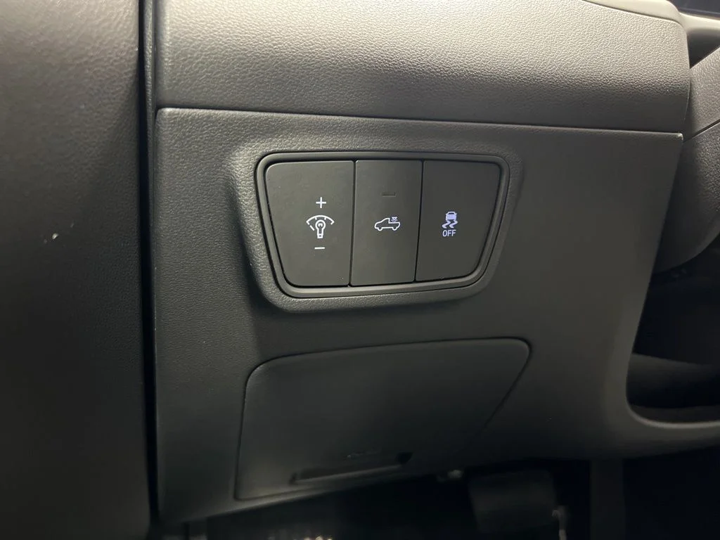 Used 2024 Blue Hyundai XRT image 33