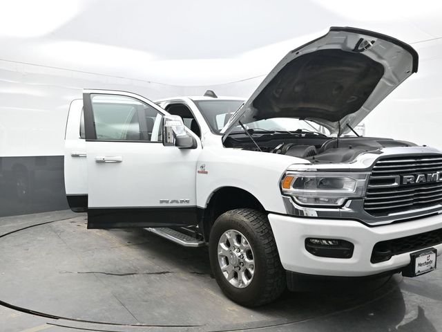 Used 2024 White Ram Laramie image 40