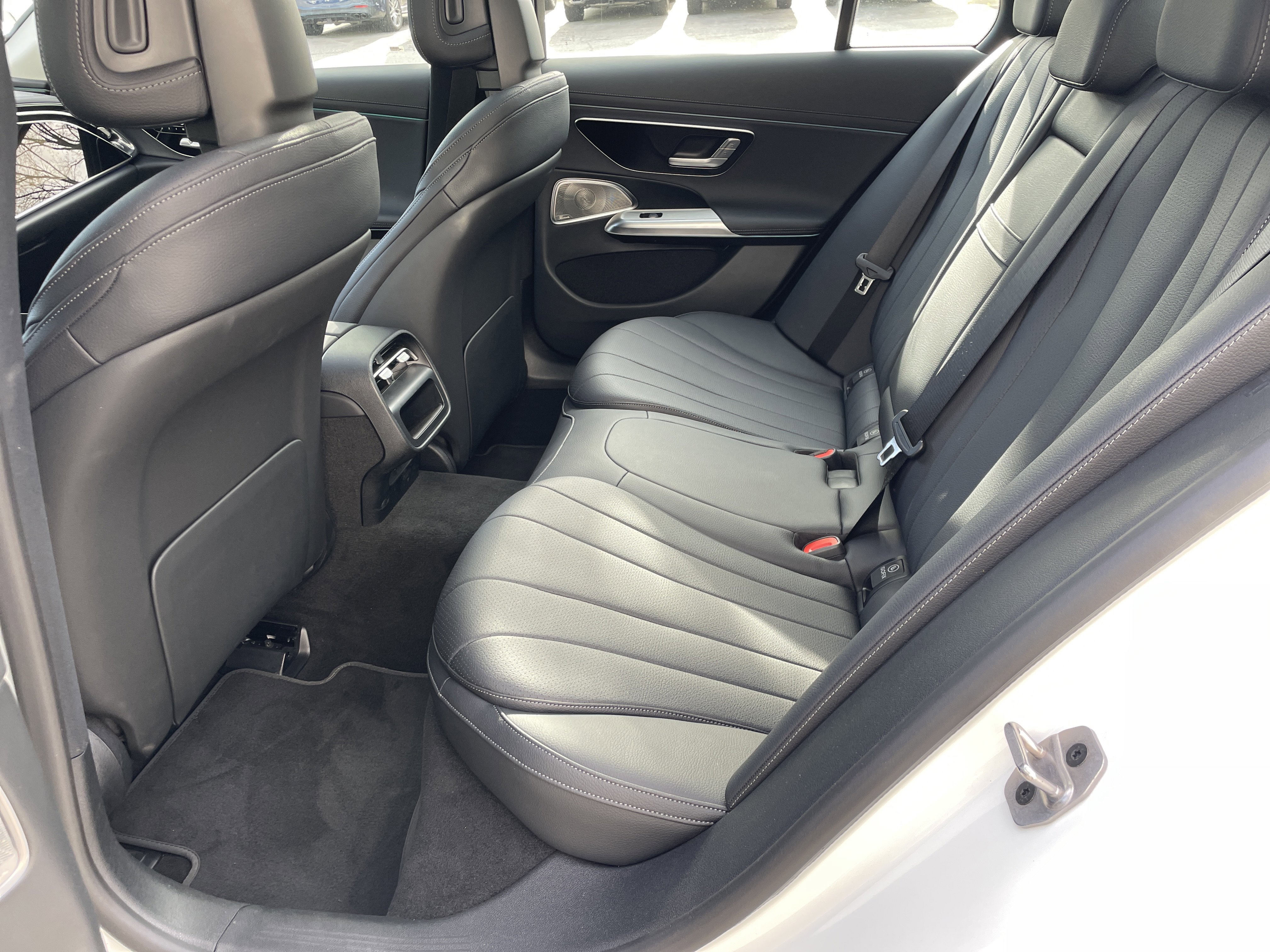 Certified Used 2025 Polar White Mercedes-Benz E 350 RWD Sedan image 39