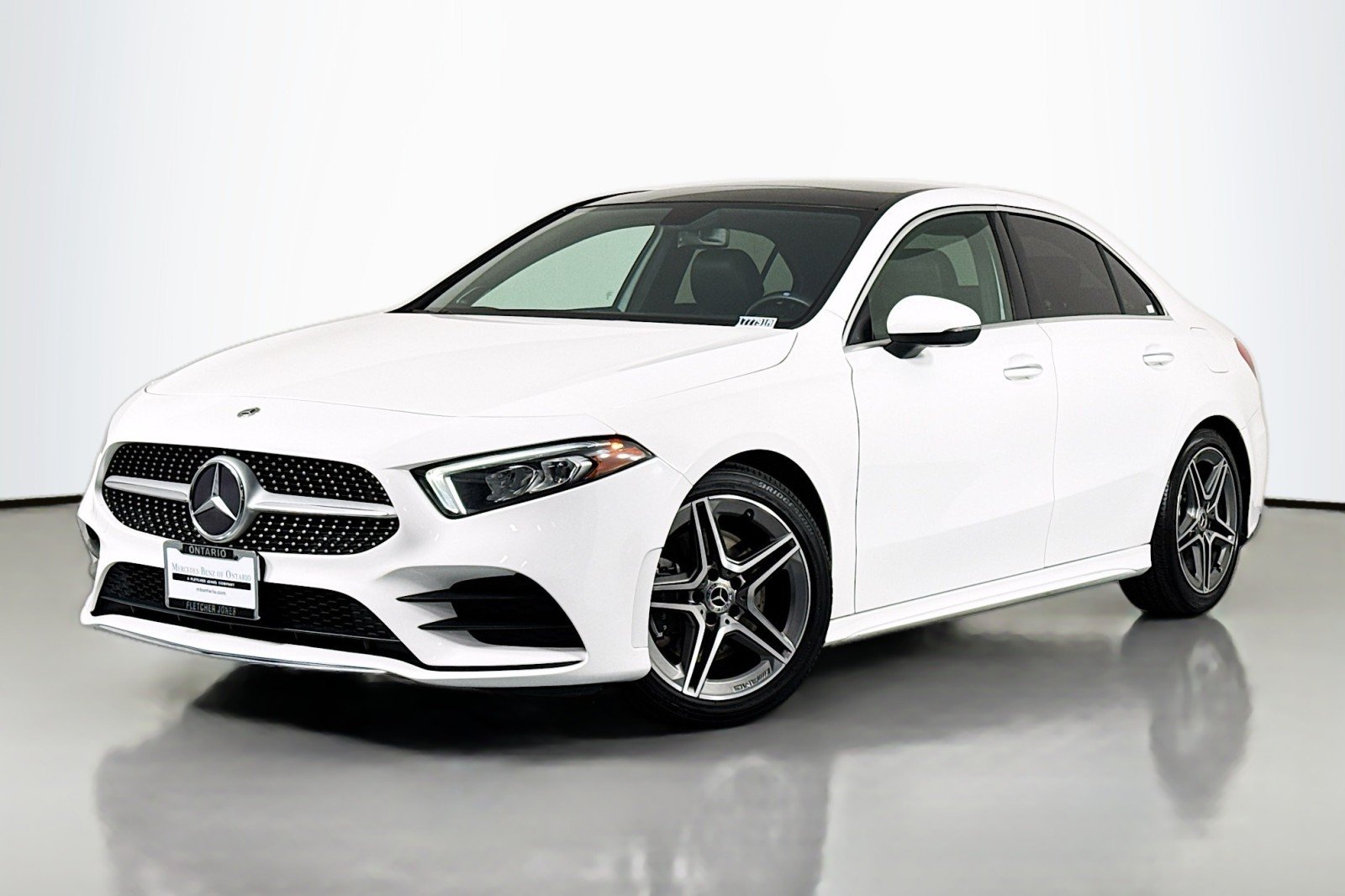 2019 Mercedes-Benz A-Class A220's photo