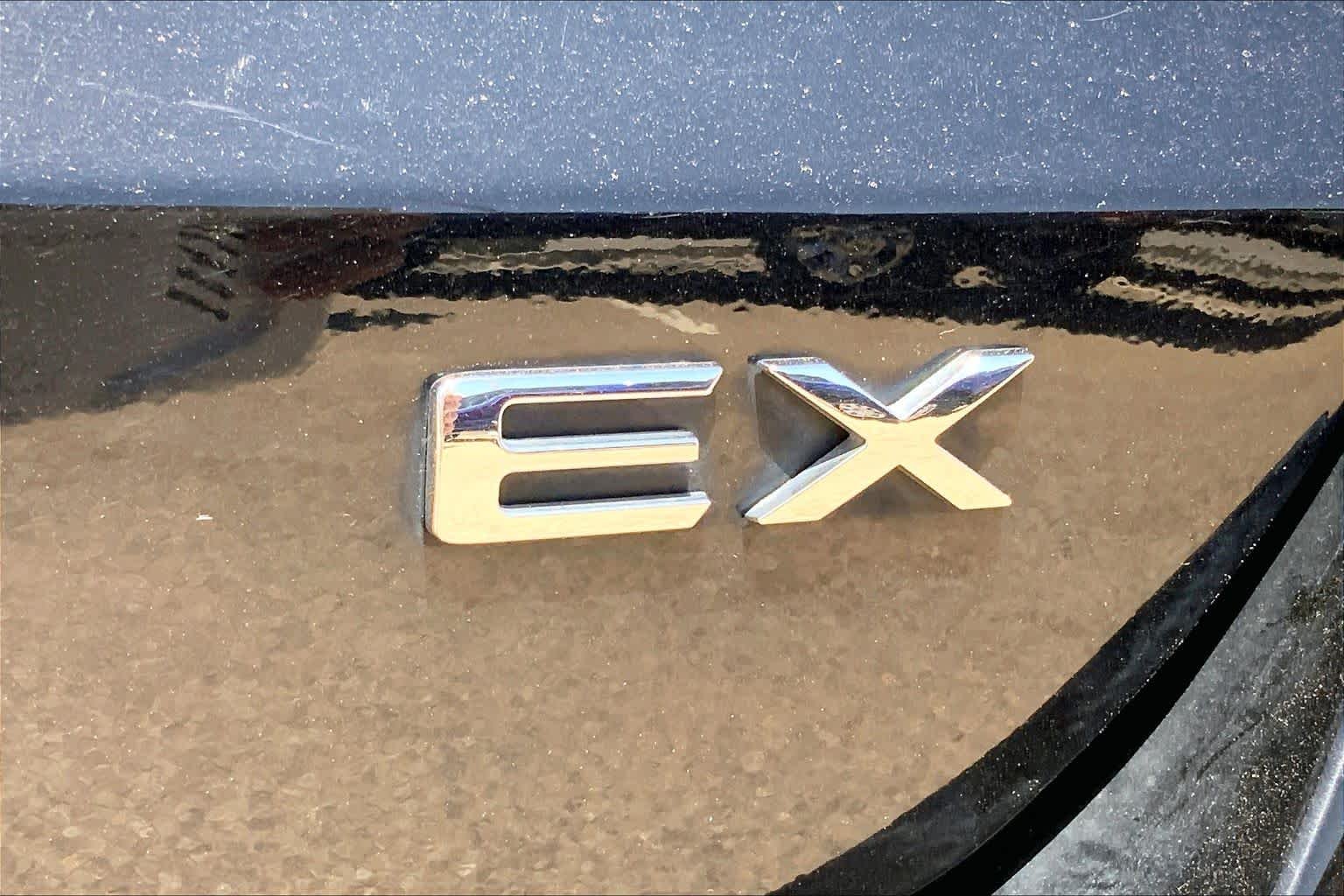 Used 2021 Ebony Black Kia EX image 10