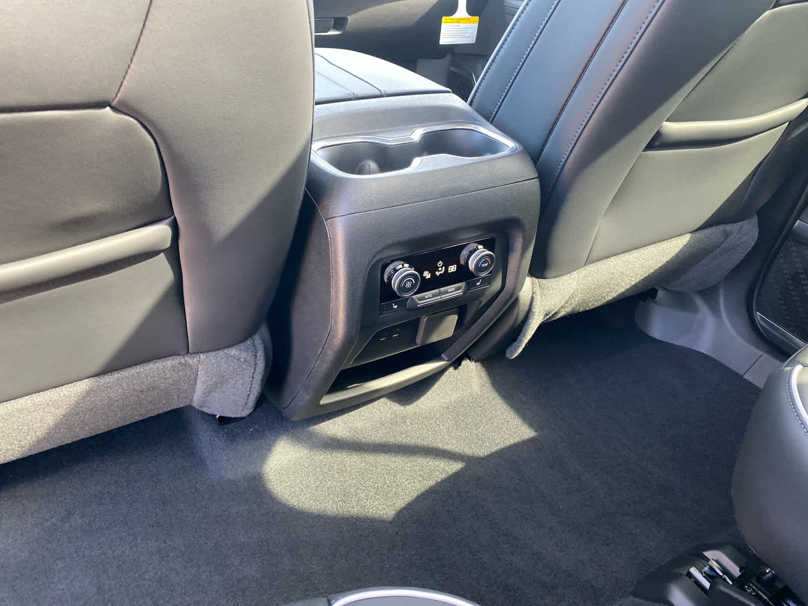 2026 Buick Enclave Avenir - Photo 25