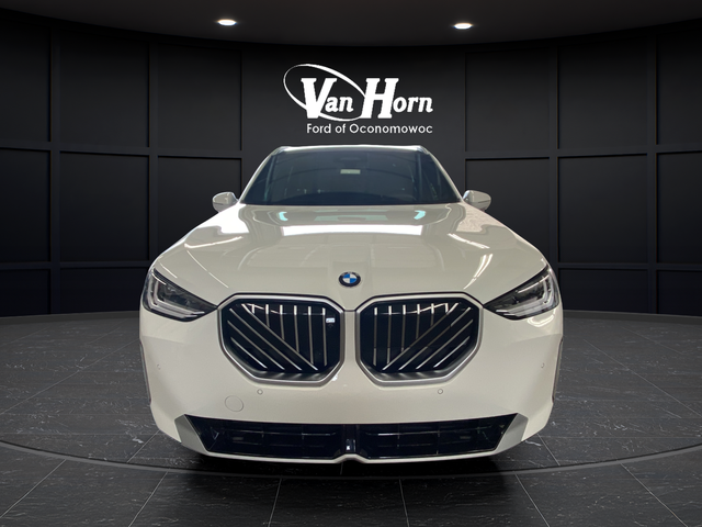 Used 2025 Alpine White BMW 30 xDrive image 2