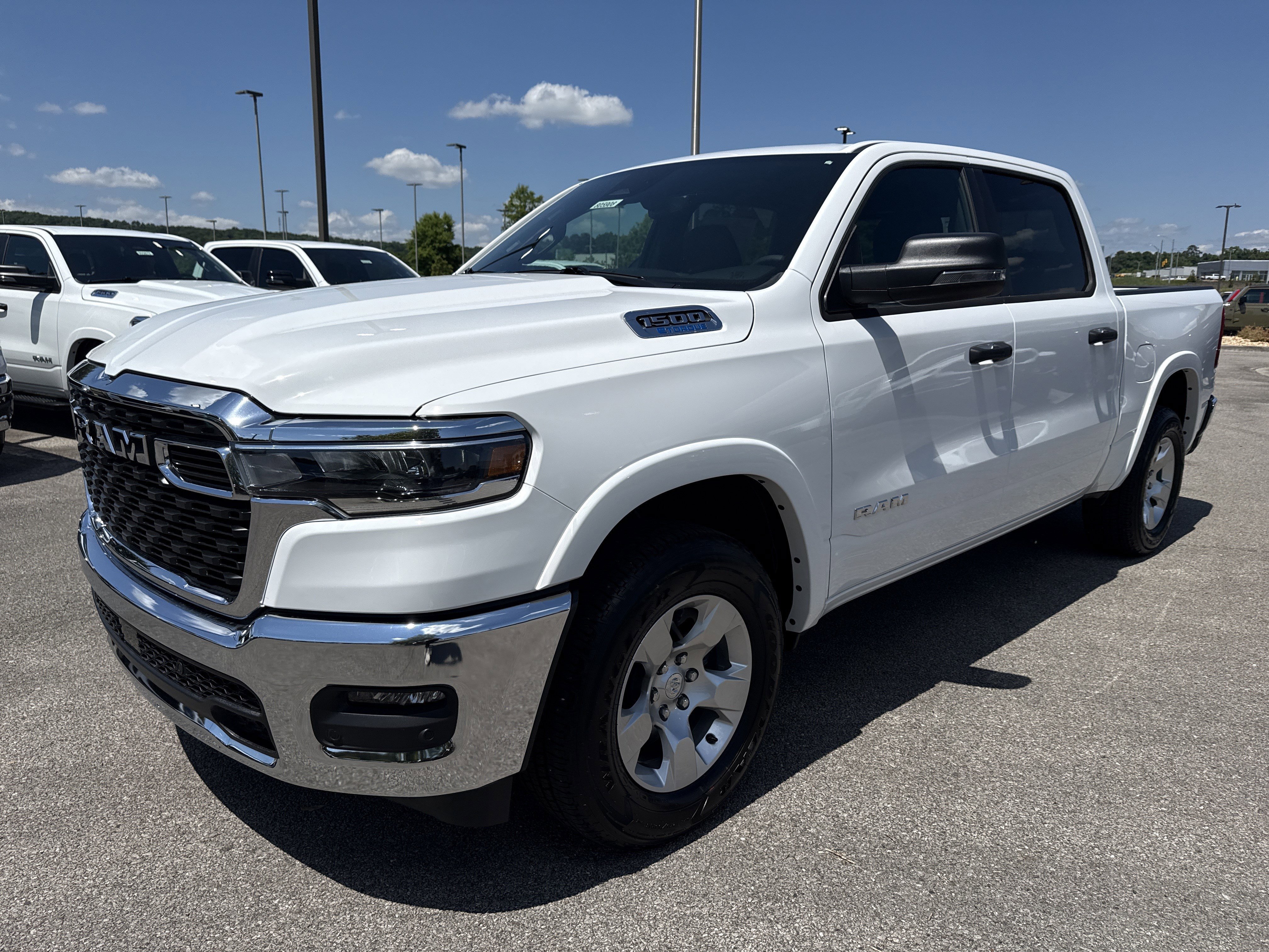 New 2026 Bright White Clear-Coat Exterior Paint RAM Big Horn/Lone Star image 3