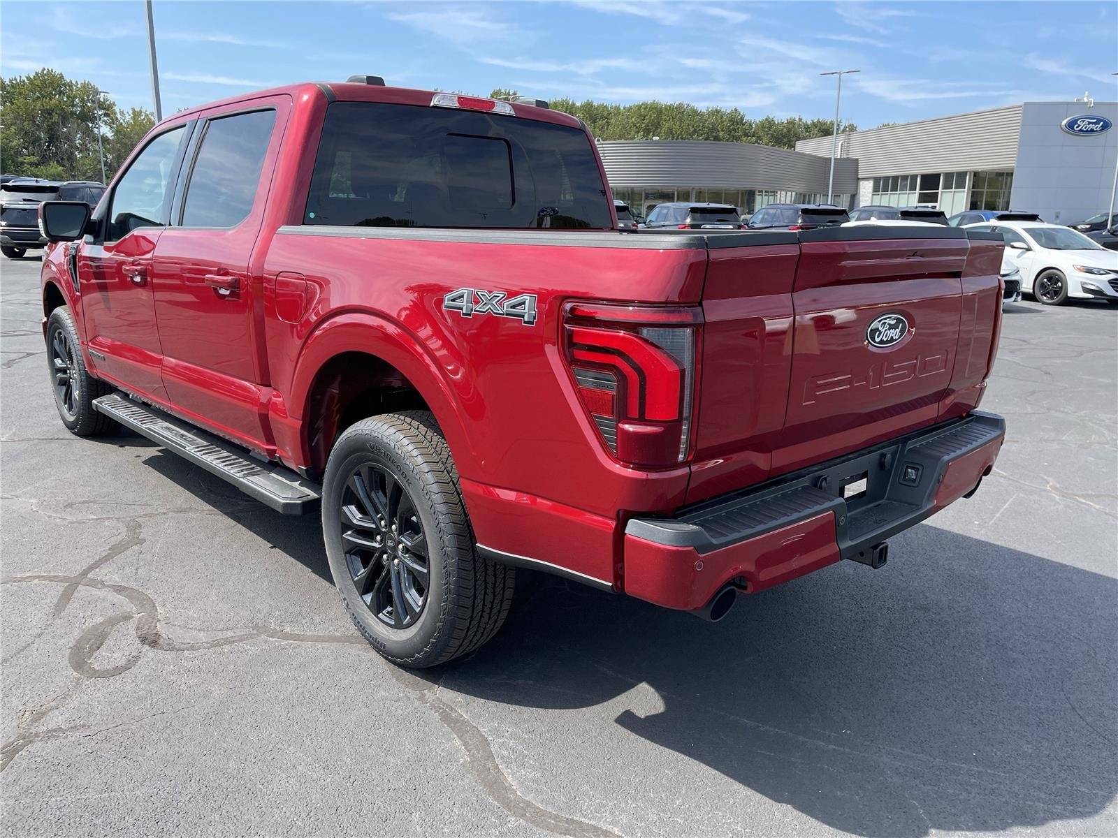 New 2025 Rapid Red Metallic Tinted Clearcoat Ford Lariat® image 43