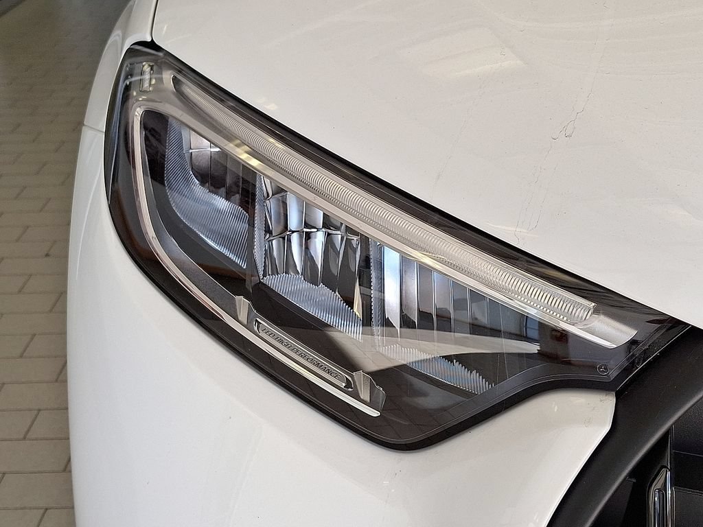 New 2025 Polar White Mercedes-Benz GLC 43 AMG® image 38