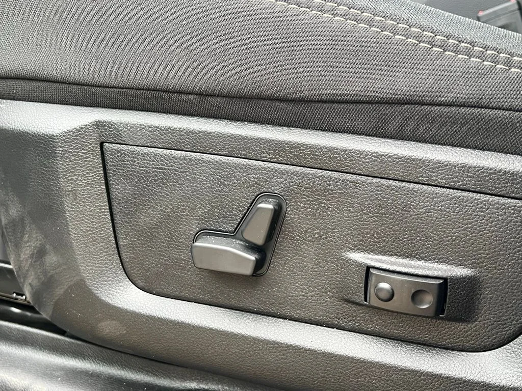 2025 RAM 2500 Big Horn - Photo 15