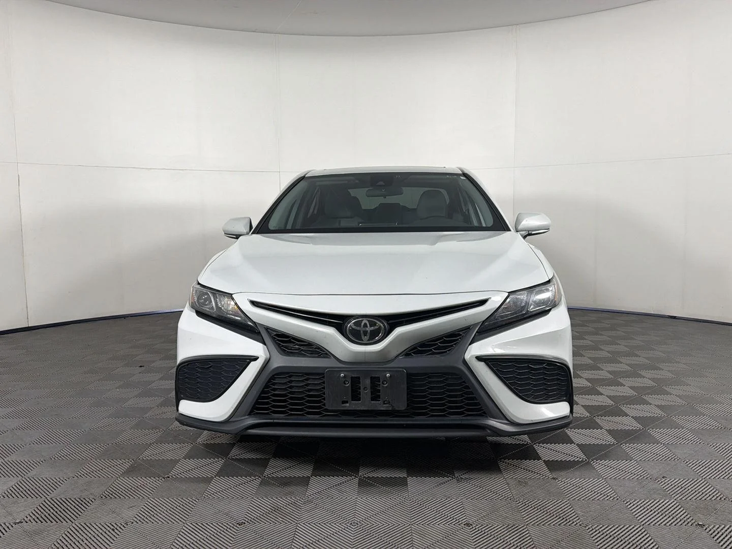 Used 2023 Ice Edge Toyota SE image 4