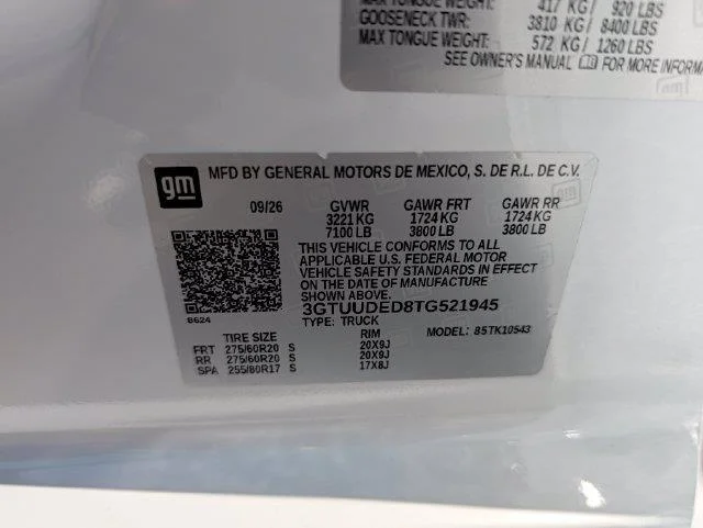New 2026 Summit White GMC SLT image 30