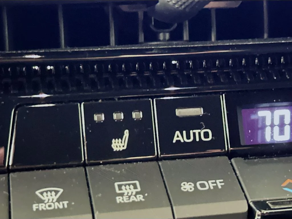 Used 2025 Ice Cap Toyota 1958 image 21