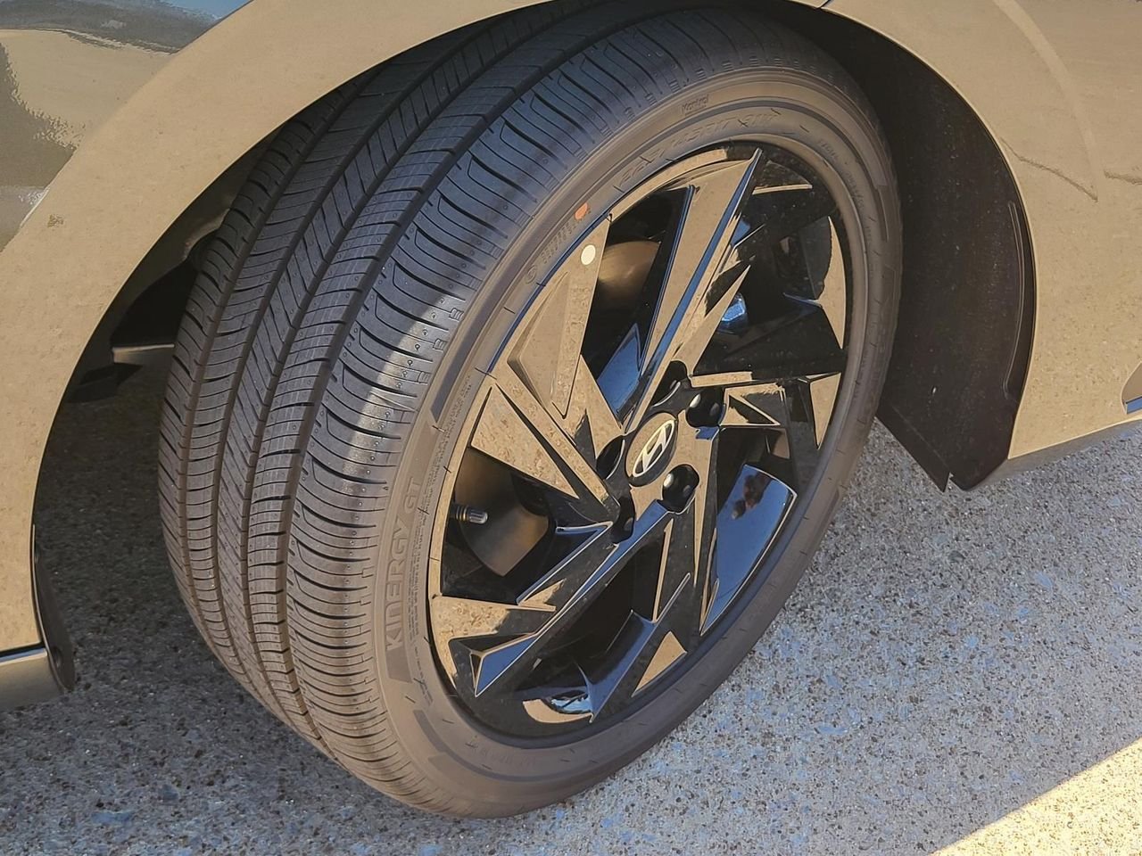 New 2026 Amazon Gray Hyundai SEL Sport image 6