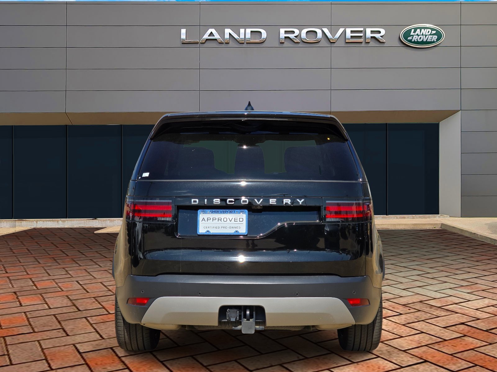 Used 2025 Black Land Rover S image 5
