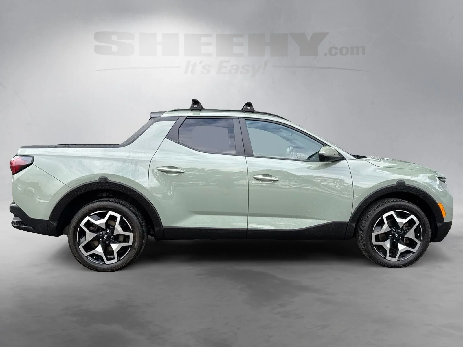 Used 2023 Green Hyundai Limited image 10