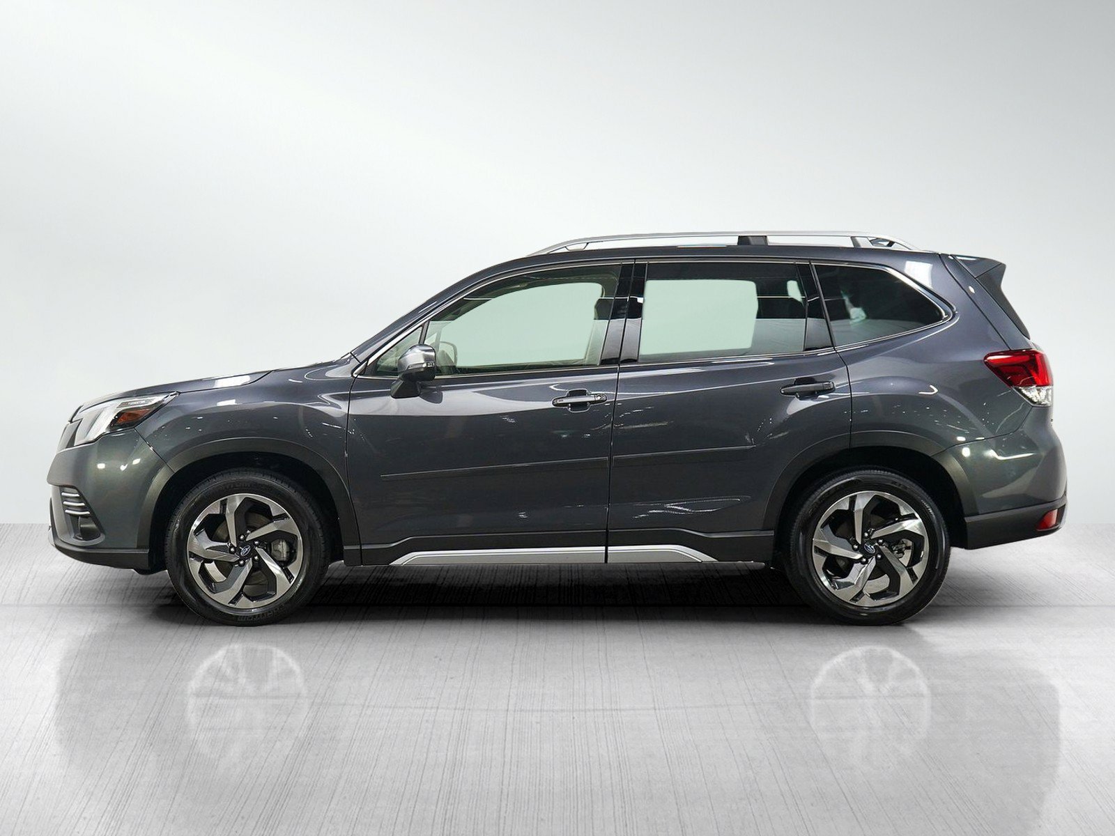 Used 2023 Subaru Forester Touring with VIN JF2SKARC8PH498130 for sale in South Saint Paul, Minnesota