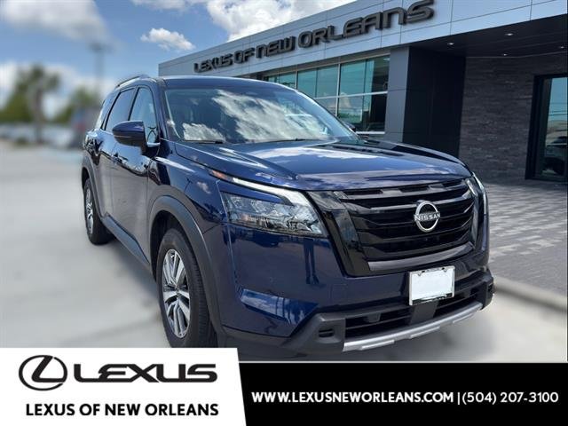 2025 Nissan Pathfinder SL 2WD's photo