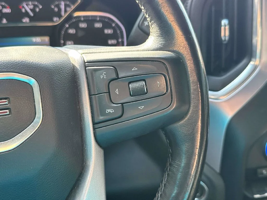 Used 2019 Black GMC SLT image 48