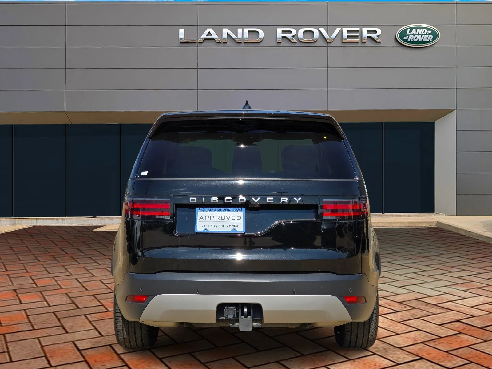 Certified Used 2025 Black Land Rover S image 5