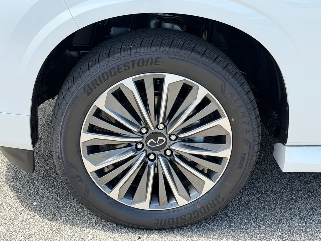 New 2027 RADIANT WHITE INFINITI Luxe 2WD image 11