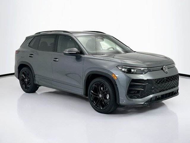 New 2026 Platinum Gray Metallic Volkswagen 2.0T SE R-Line Black image 3