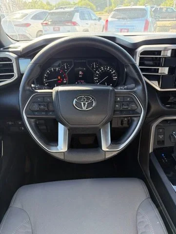 2025 Toyota Tundra SR5 - Photo 6