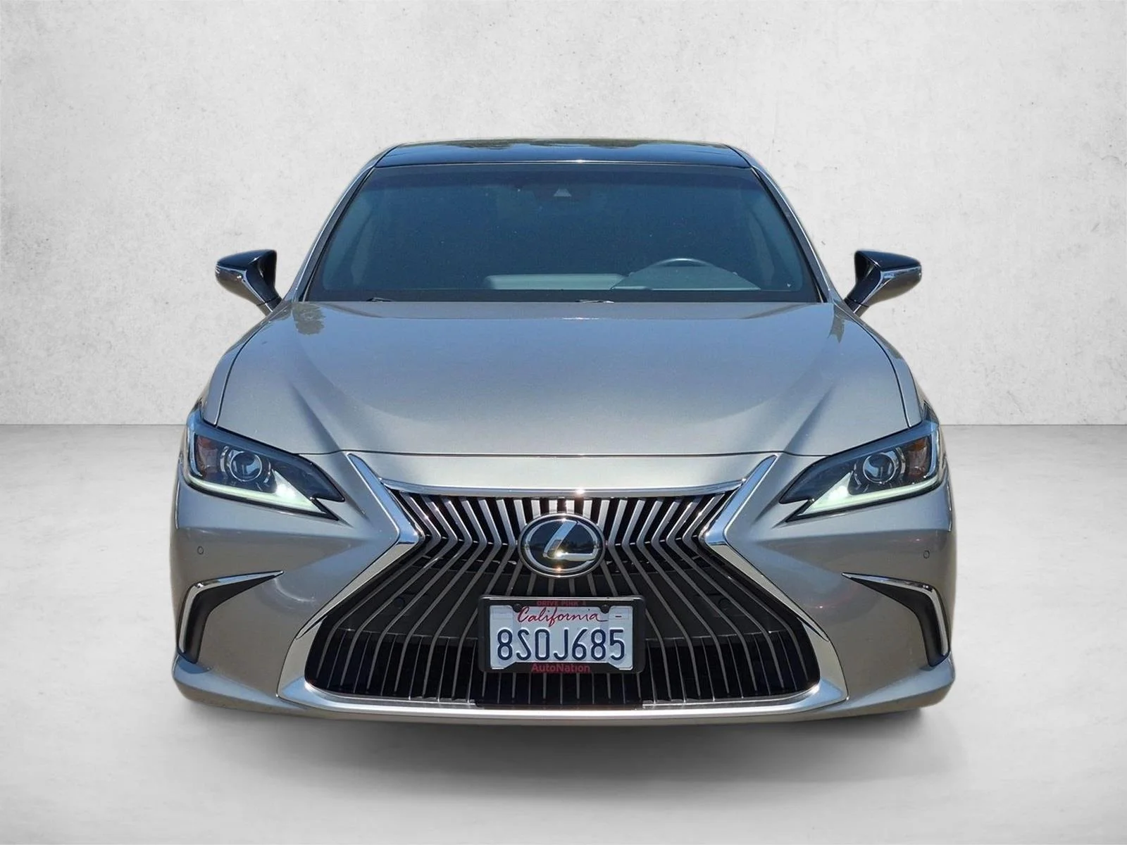 Certified Used 2020 Atomic Silver Lexus ES 350 Luxury image 2