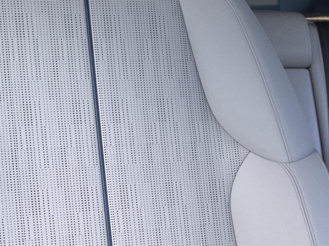 2027 Cadillac OPTIQ Premium Luxury - Photo 21