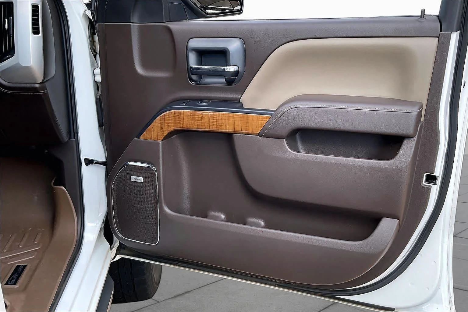 Used 2016 Summit White GMC SLT image 19