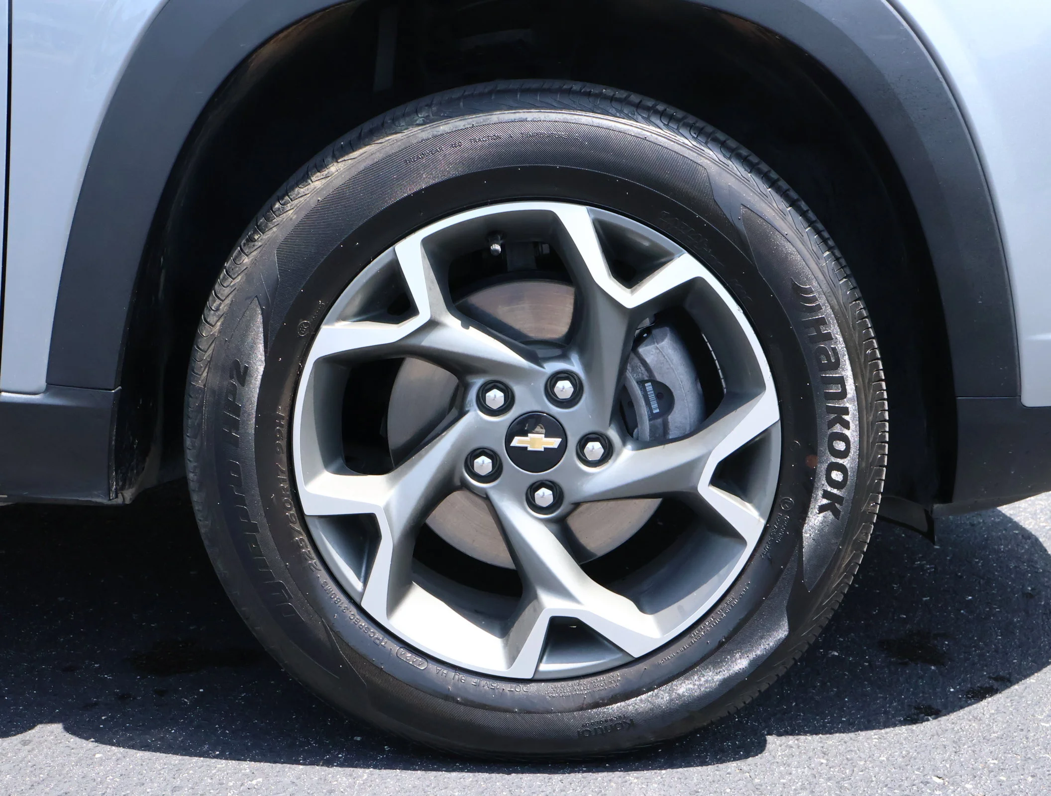 Used 2025 Sterling Gray Metallic Chevrolet LT image 19