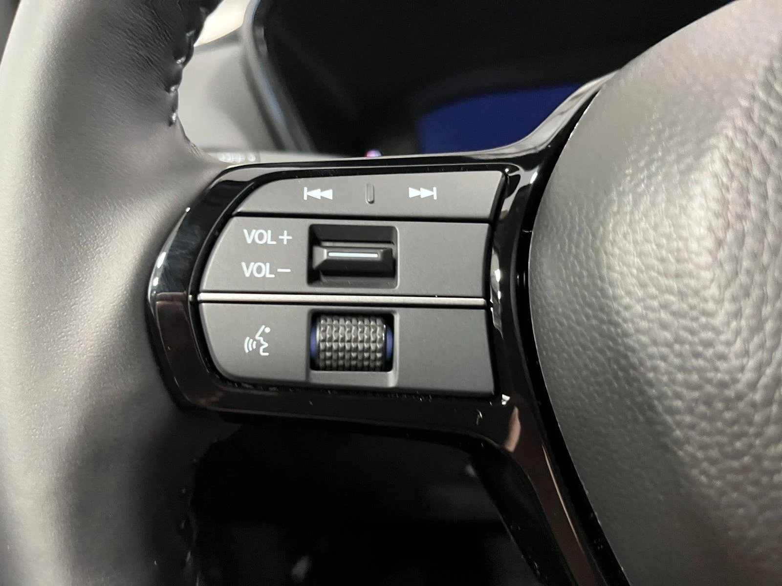 New 2026 Urban Gray Pearl Honda EX-L image 17