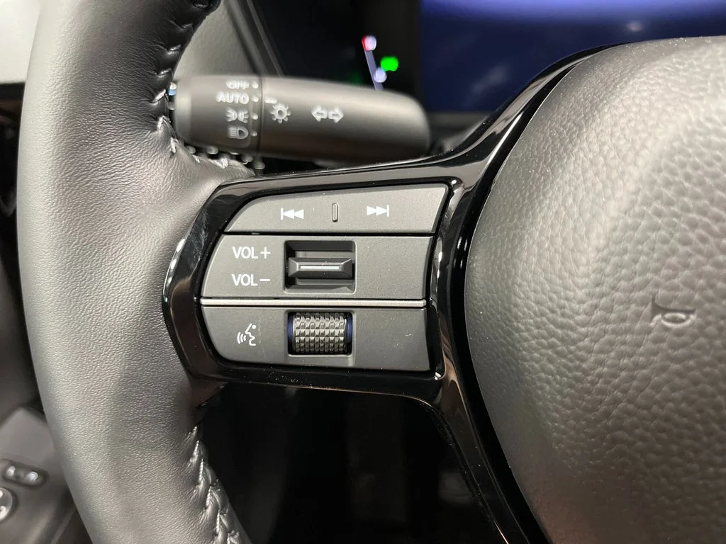 New 2026 Crystal Black Pearl Honda AWD EX-L image 17