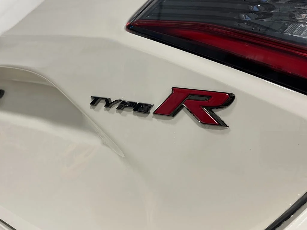 New 2026 Championship White Honda Type R image 6