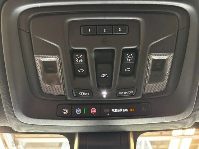 Used 2021 Summit White GMC AT4 image 23