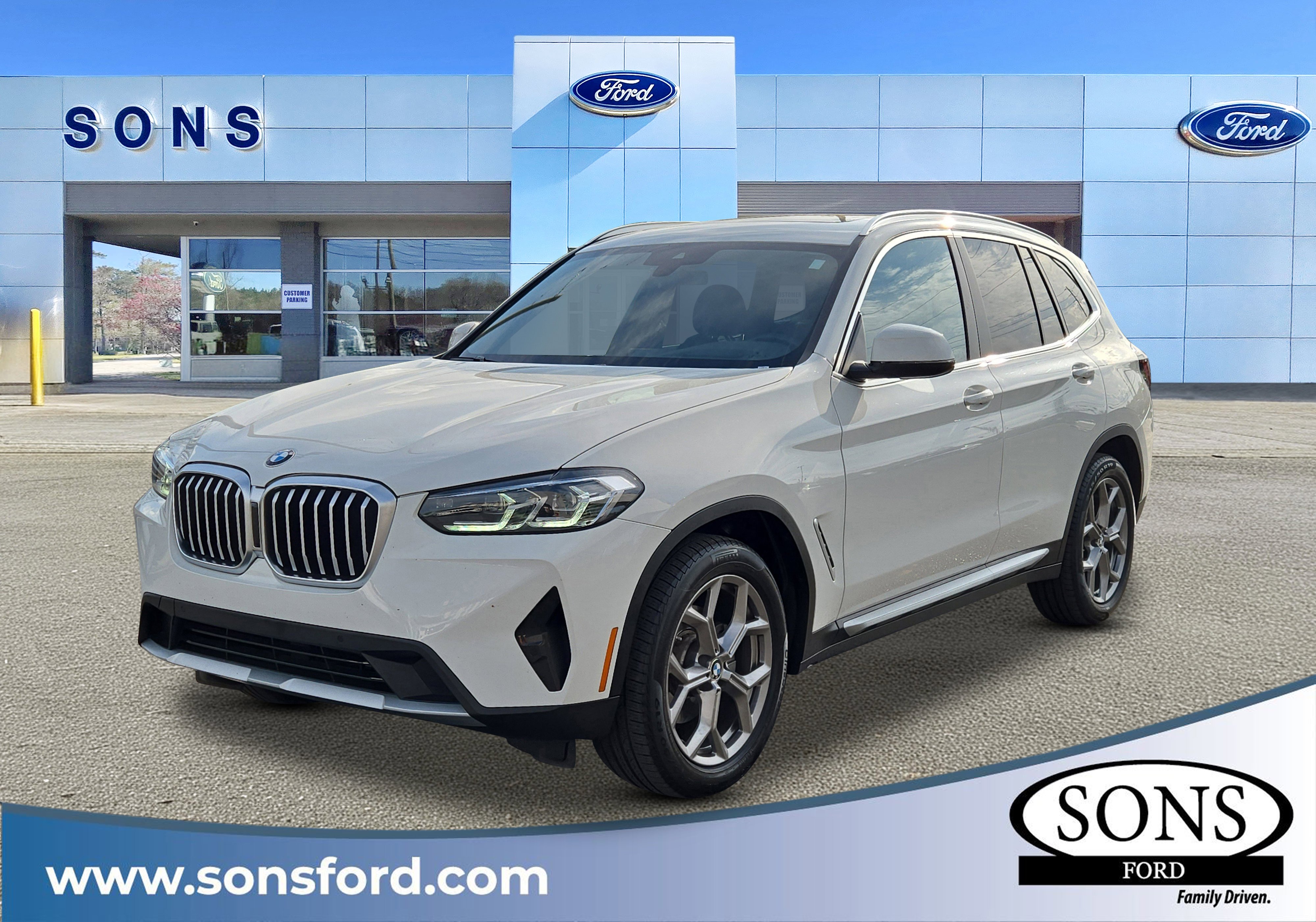 2023 BMW X3 sDrive30i's photo