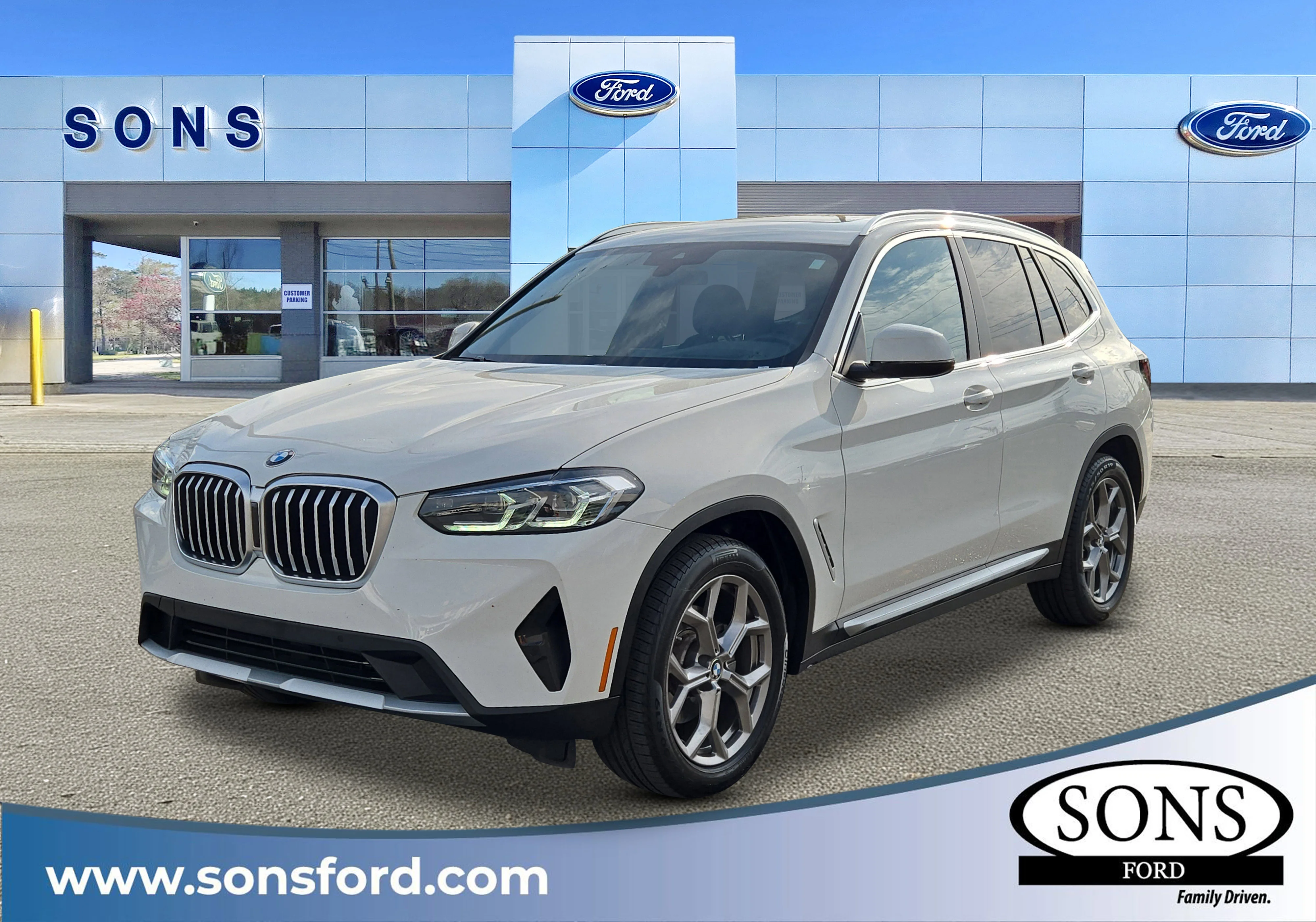 2023 BMW X3 sDrive30i's photo
