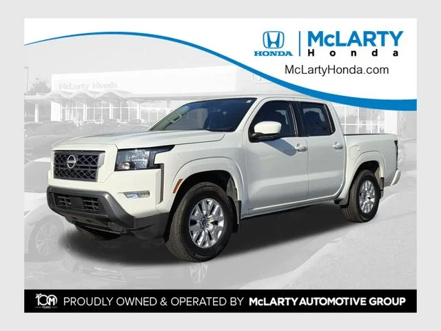 Used 2024 White Nissan SV image 1