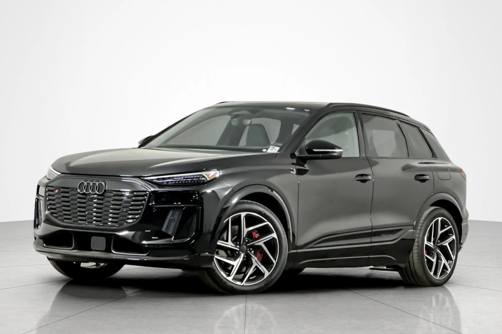 2027 Audi SQ6 e-tron Premium Plus quattro's photo