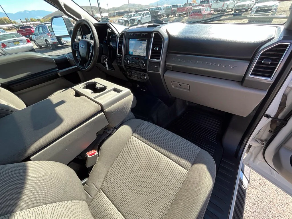 Used 2017 White Ford XLT image 18