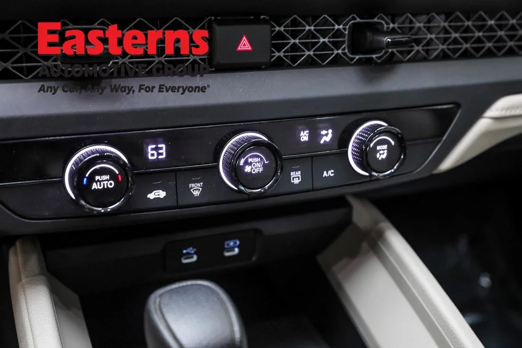 Used 2023 Red Honda LX image 19