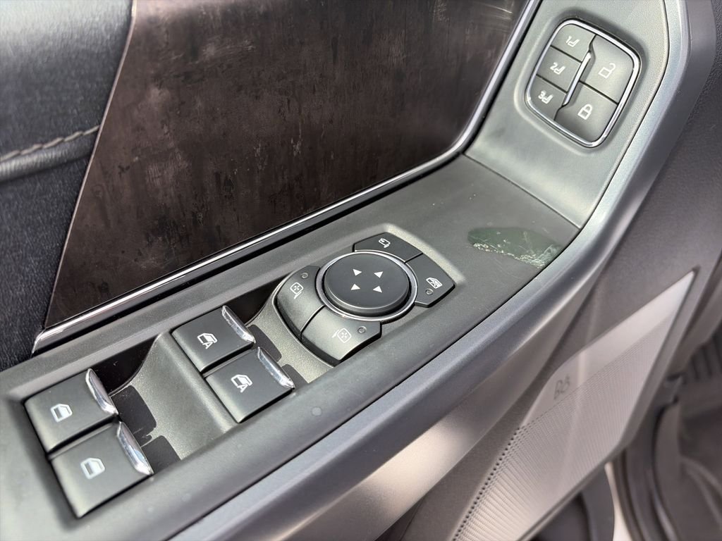 Used 2021 White Ford Lariat image 18
