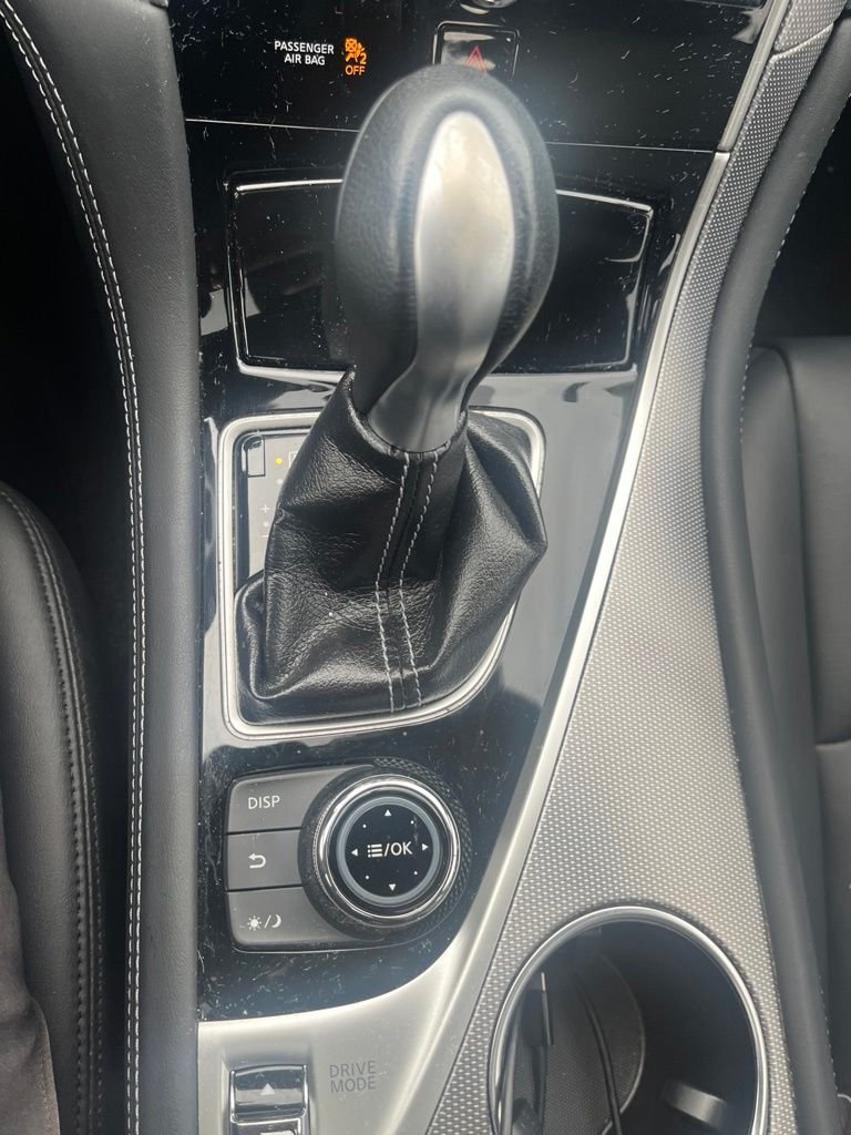 Used 2015 Black Obsidian INFINITI Base image 6