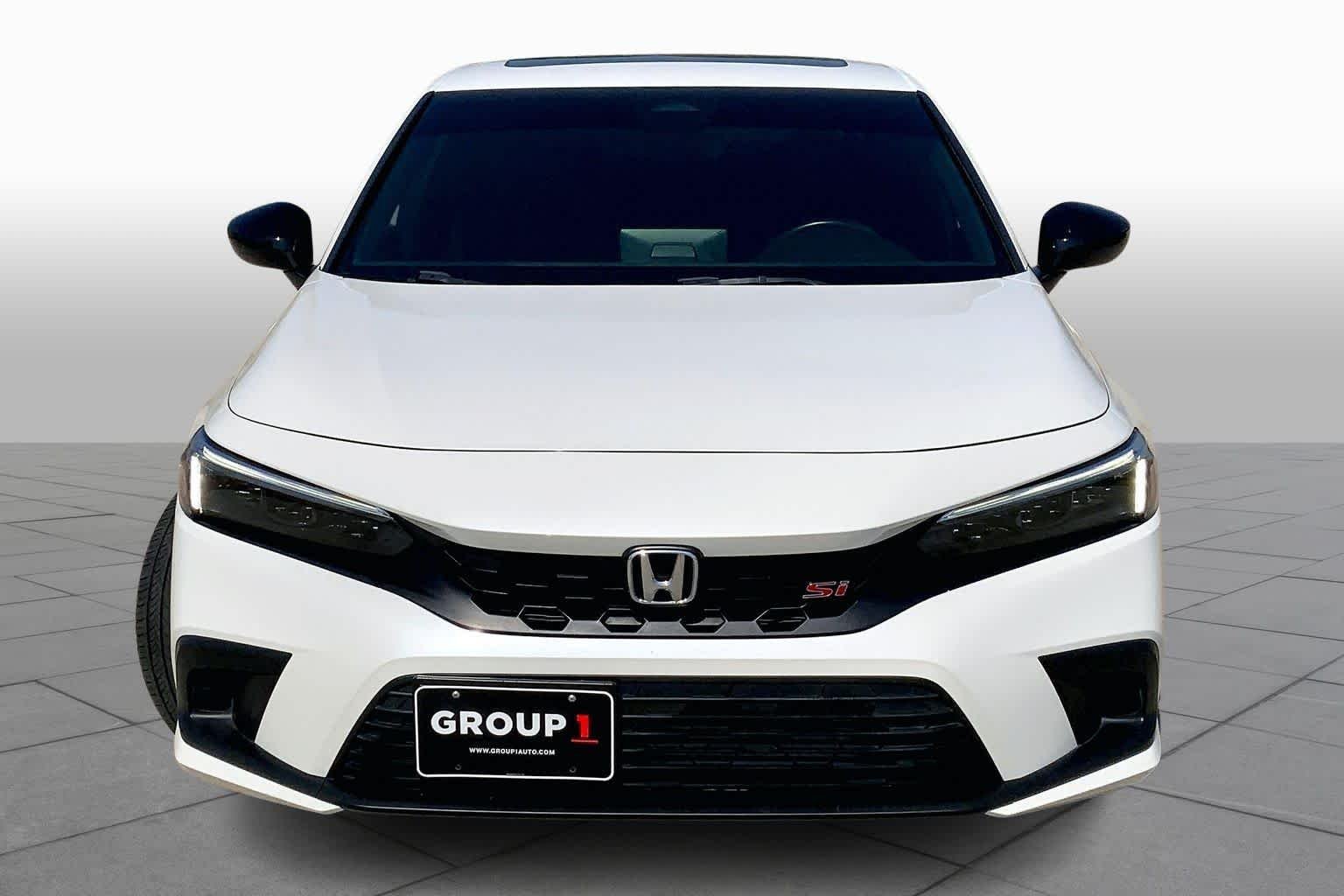 Used 2024 Platinum White Pearl Honda  image 8