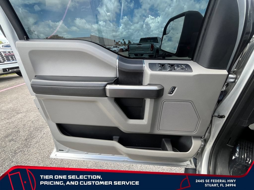 Used 2019  Ford XL image 23