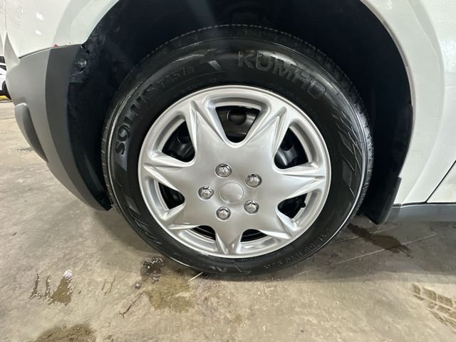 Used 2017 White Ford XL image 23