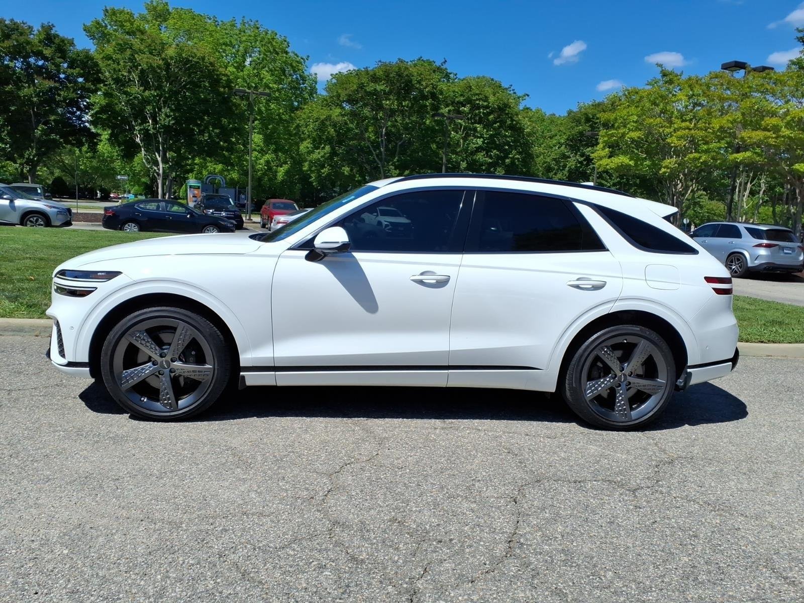 Used 2023 Alta White Genesis 2.5T image 11